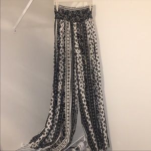 Surf Gypsy Smock Waist Wide leg pants black white